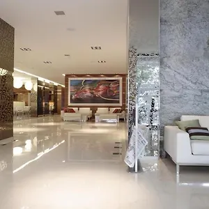 Hotel 4 Viale Masini ****