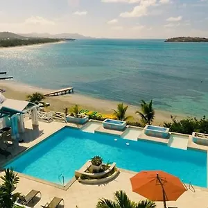 https://bungalows-on-the-bay.comcaribbean.com